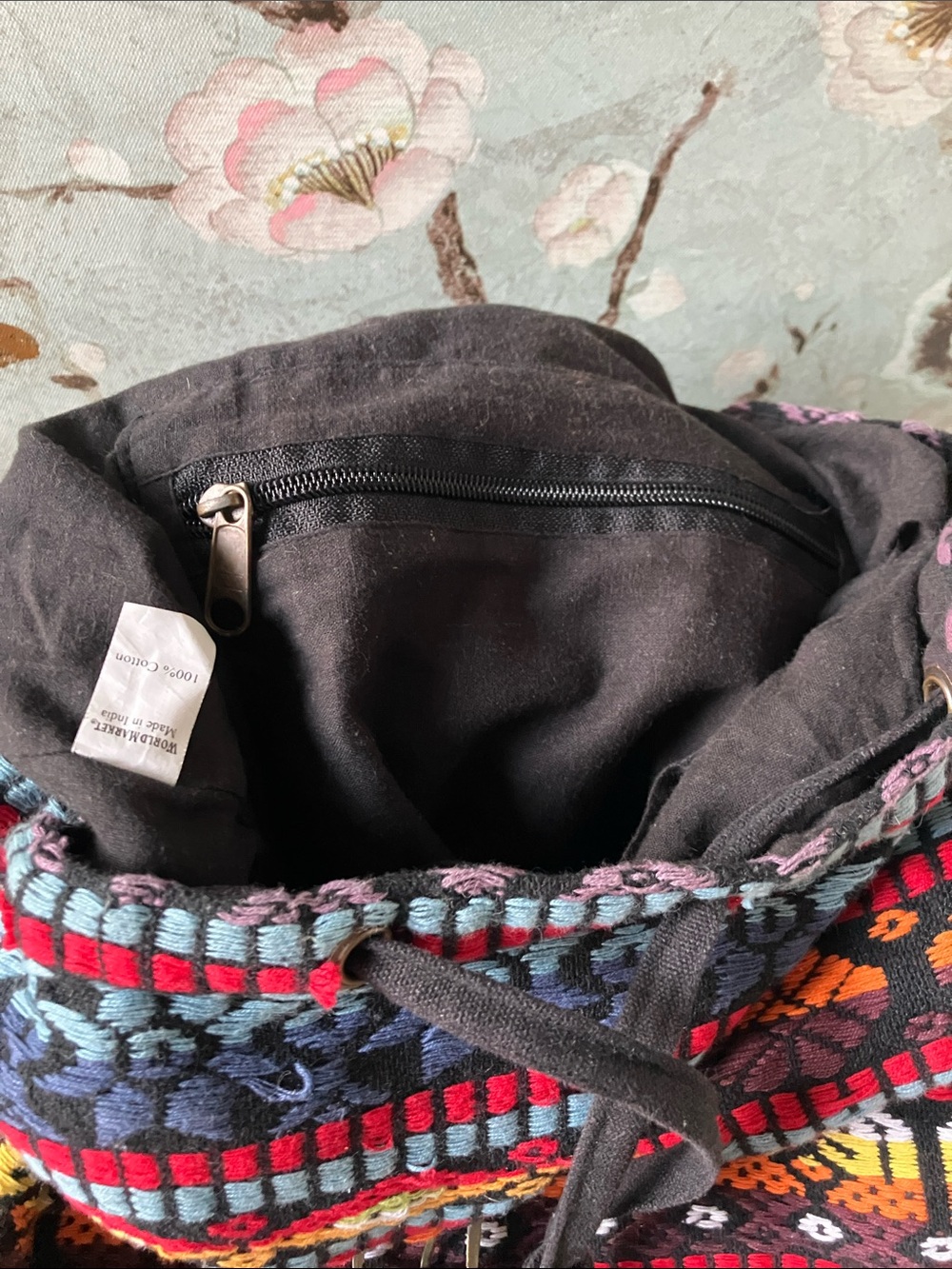 EUC Colorful Woven Drawstring Backpack - Multicolor LOOSE THREADS - Picture 10 of 10